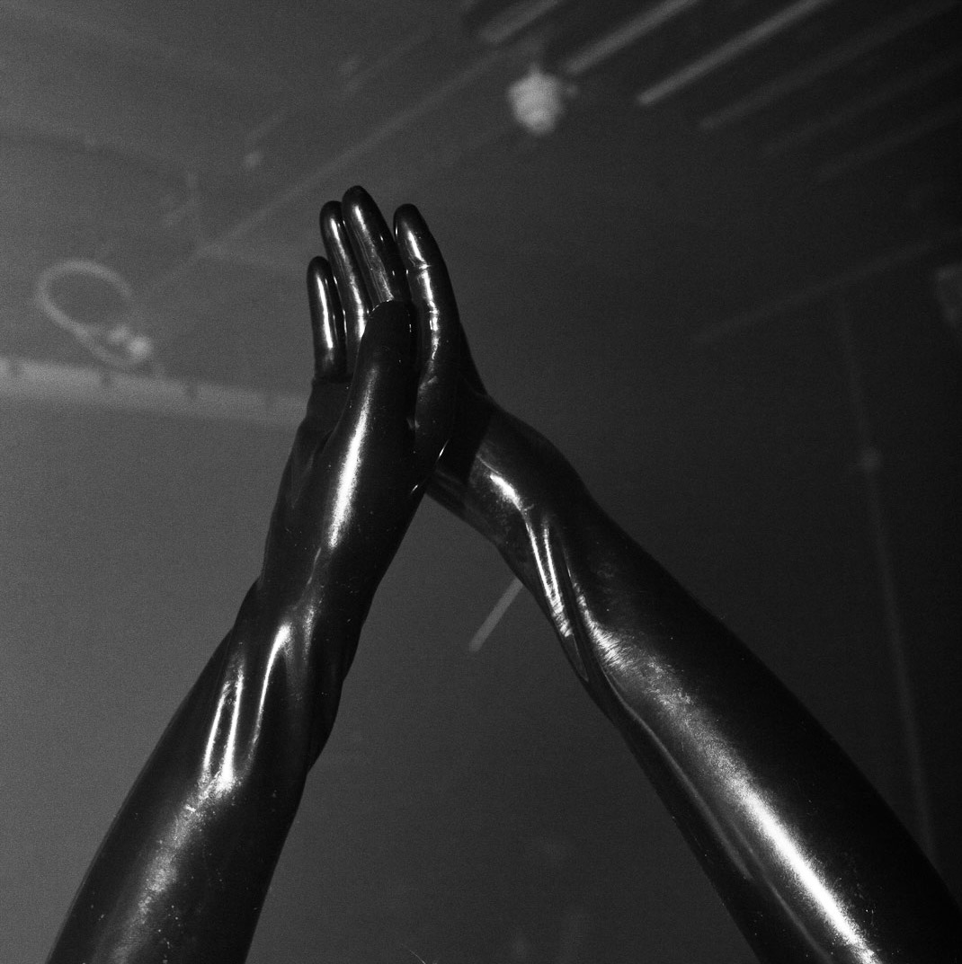 KLUB VERBOTEN: TEARS FOR BEERS x EAST